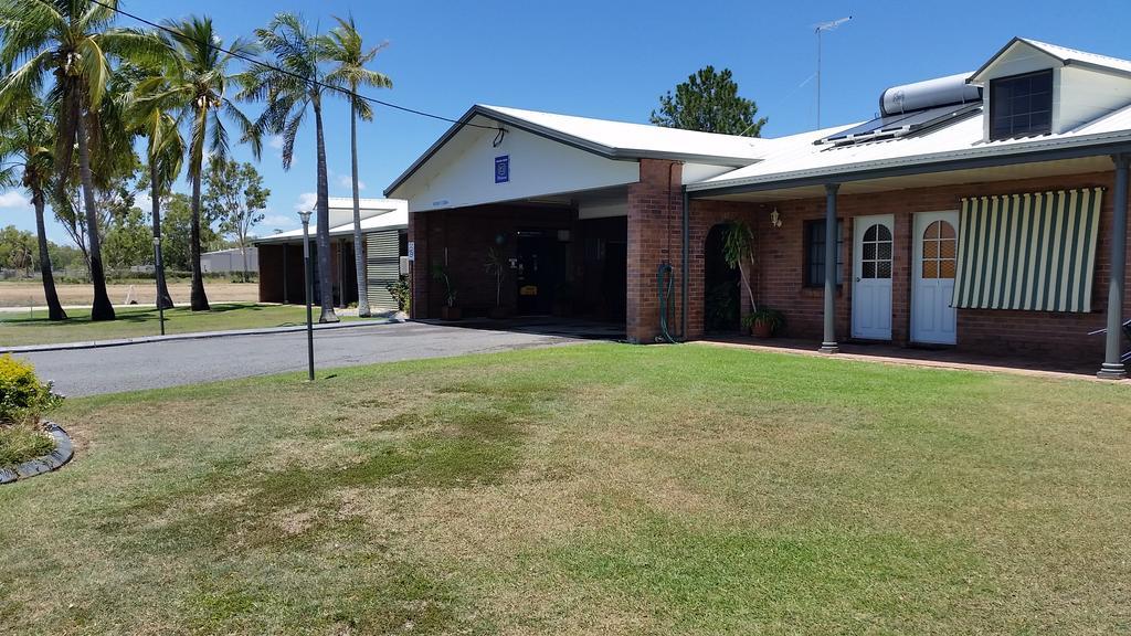 True Blue Motor Inn Rockhampton Dış mekan fotoğraf