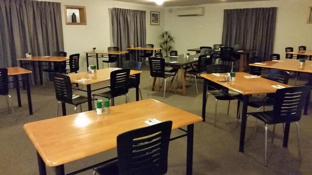 True Blue Motor Inn Rockhampton Dış mekan fotoğraf