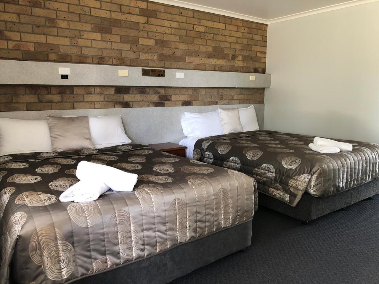 True Blue Motor Inn Rockhampton Dış mekan fotoğraf
