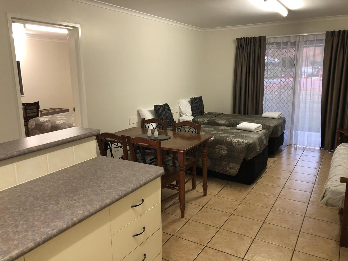 True Blue Motor Inn Rockhampton Dış mekan fotoğraf
