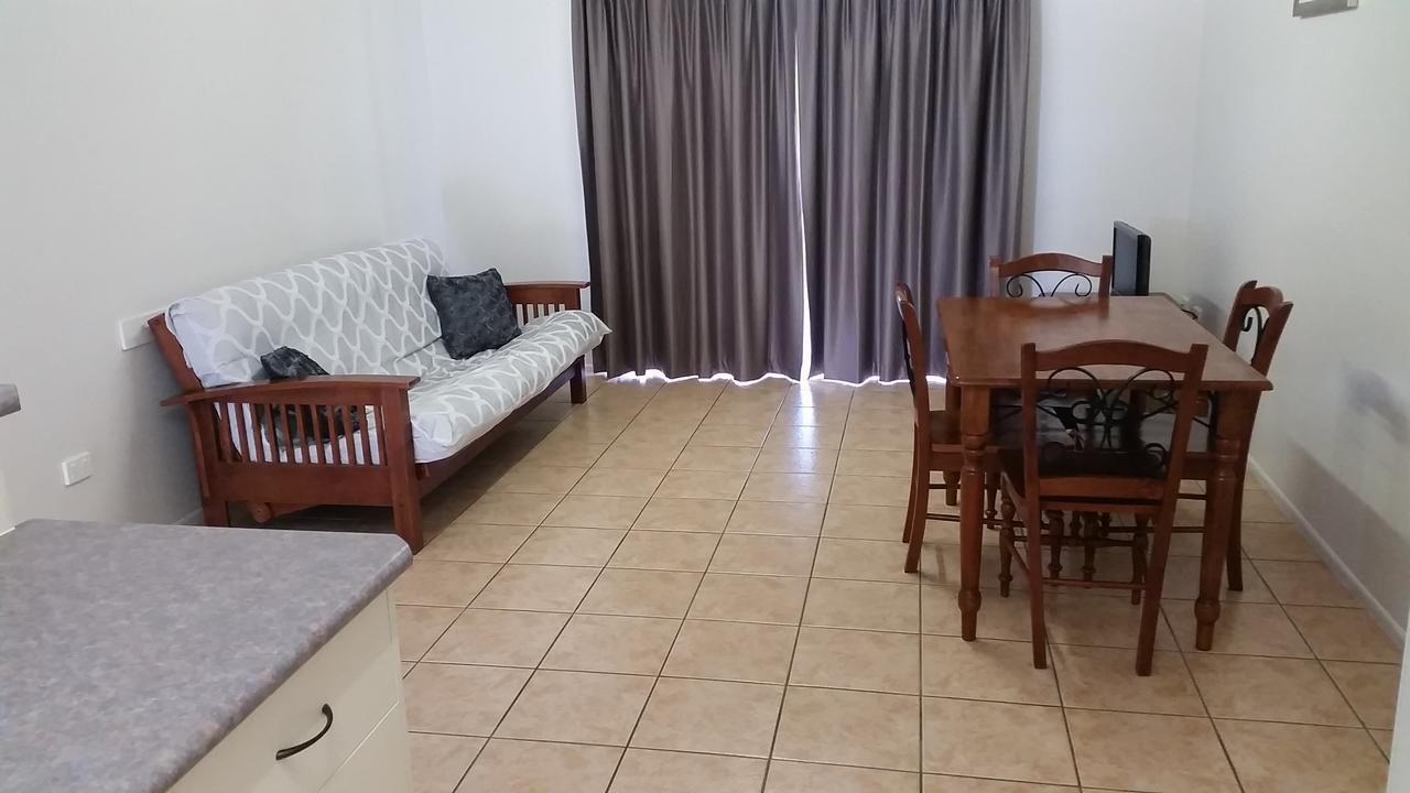 True Blue Motor Inn Rockhampton Dış mekan fotoğraf