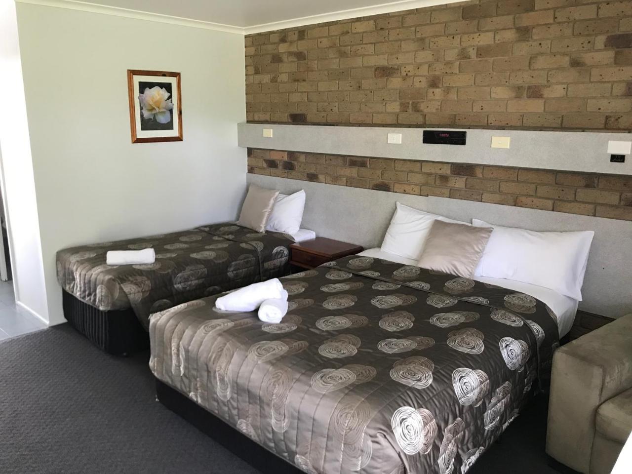 True Blue Motor Inn Rockhampton Dış mekan fotoğraf