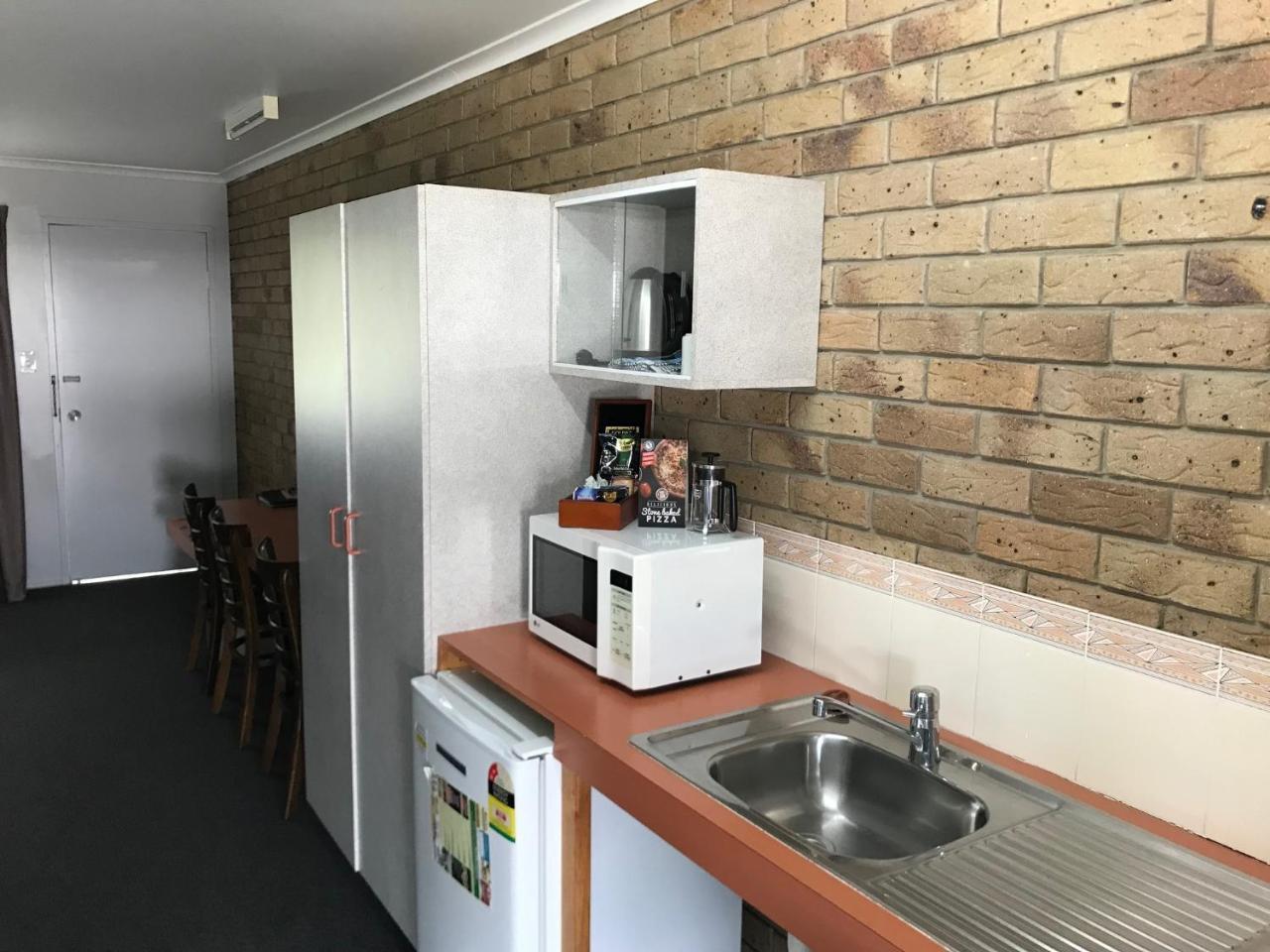 True Blue Motor Inn Rockhampton Dış mekan fotoğraf